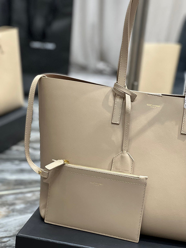 Amelia - YSL Bag - 3943