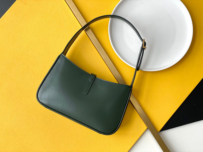 Amelia - YSL Bag - 4125