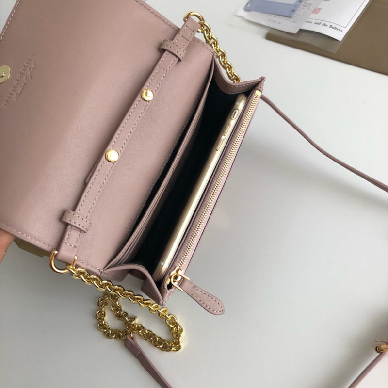 Burberry Bags - Bagsattire   483