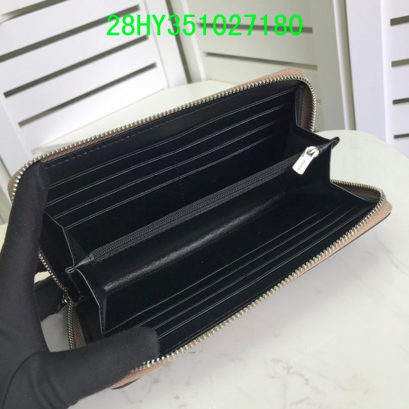Amelia - CAH Wallet - 105