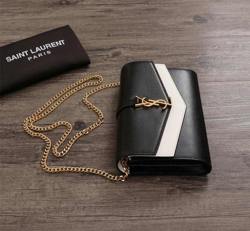 Amelia - YSL Bag - 2916