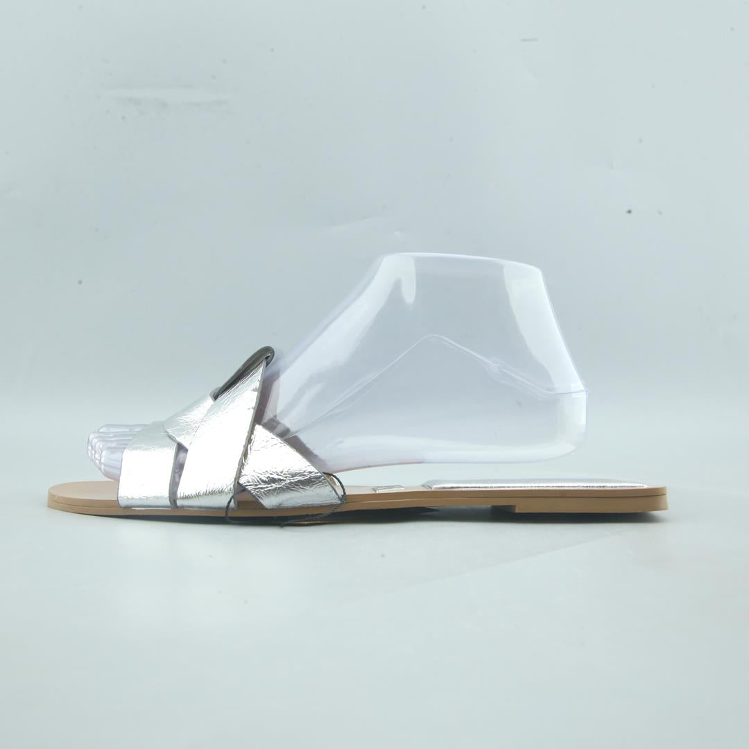 ZARA. .