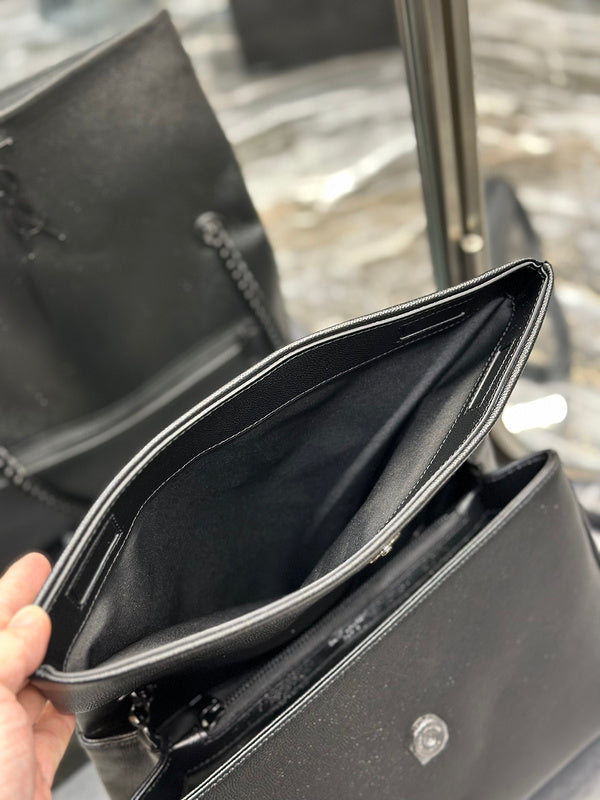 Amelia - YSL Bag - 2509