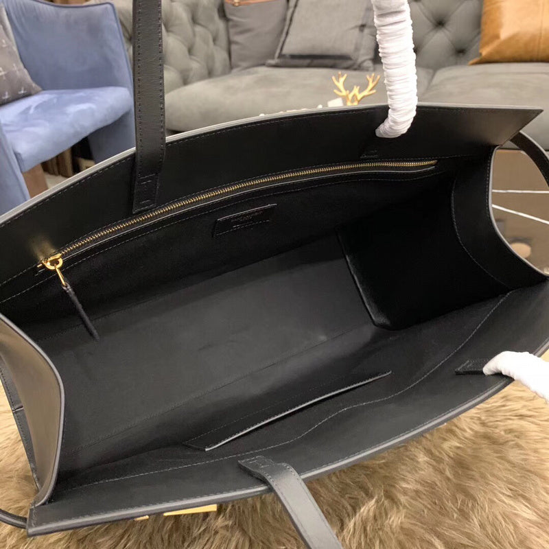 Amelia - YSL Bag - 3872