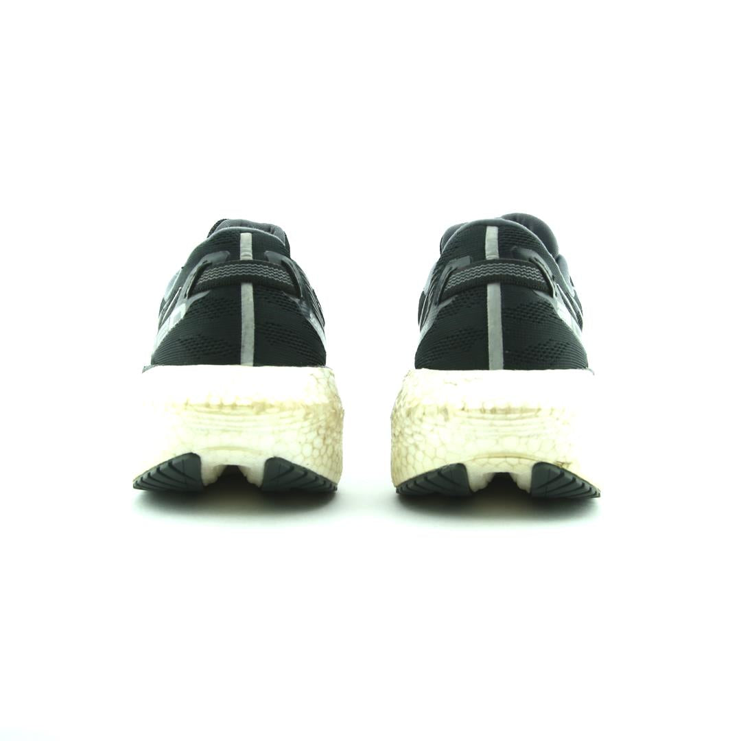 SAUCONY  TRIUMPH 20