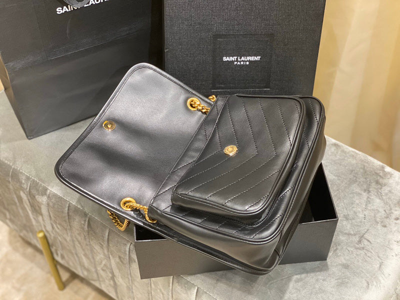 Amelia - YSL Bag - 4044