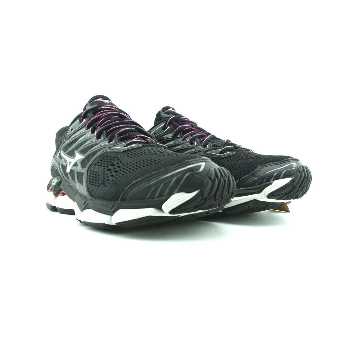 MIZUNO WAVE HORIZON 2