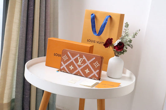 Amelia- LOV  Luxury  Wallets - 652