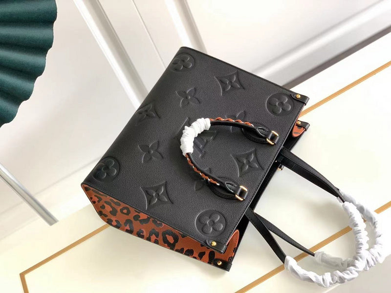 Fan Fashion Lu-Vi bags - 17537