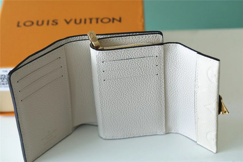 Fan Fashion Lu-Vi bags - 8696