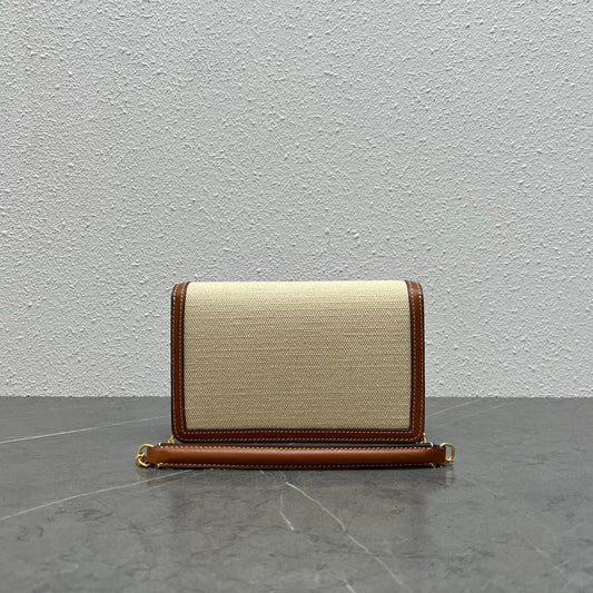CE Wallet On Chain Triomphe In Textile Natural / Tan For Women 7in/19Amelia10J972DB2.02NT