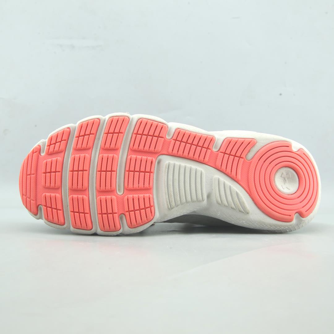 UNDER ARMOUR CHARGED VERSSERT SPECKLE