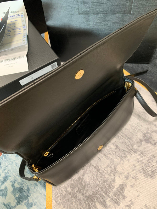 Amelia - YSL Bag - 2438