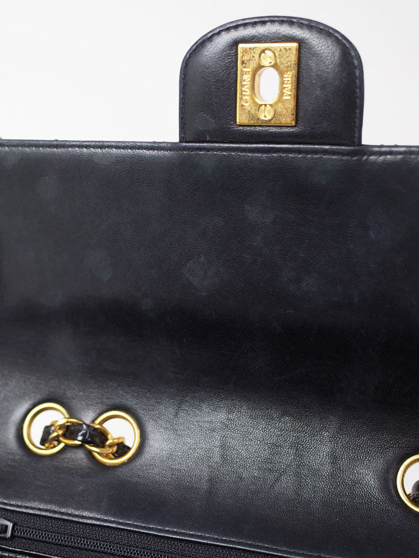 Chanel Matelasse Chain Shoulder Bag Black