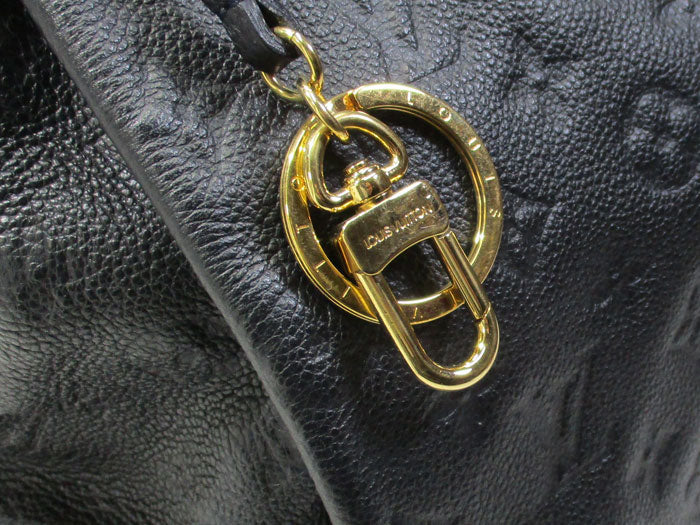 Louis Vuitton Artsy MM Hobo Implant Infini Black