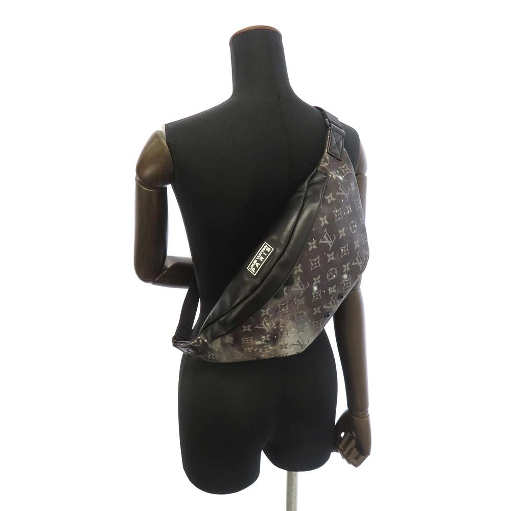 Louis Vuitton Body Bag Monogram Galaxy Discovery Bum Bag Black