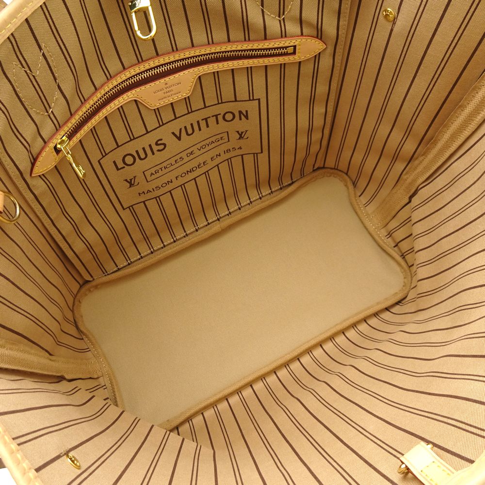 Louis Vuitton Monogram Neverfull MM Tote Bag