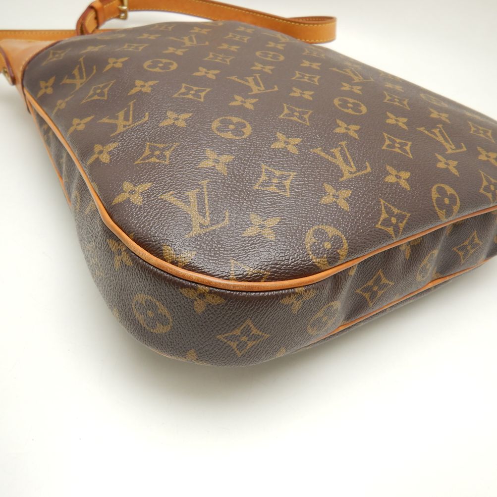 Louis Vuitton Monogram MM Crossbody Shoulder Bag Brown