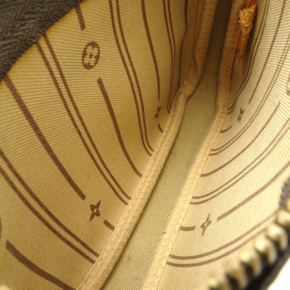 Louis Vuitton Monogram Handbag Brown