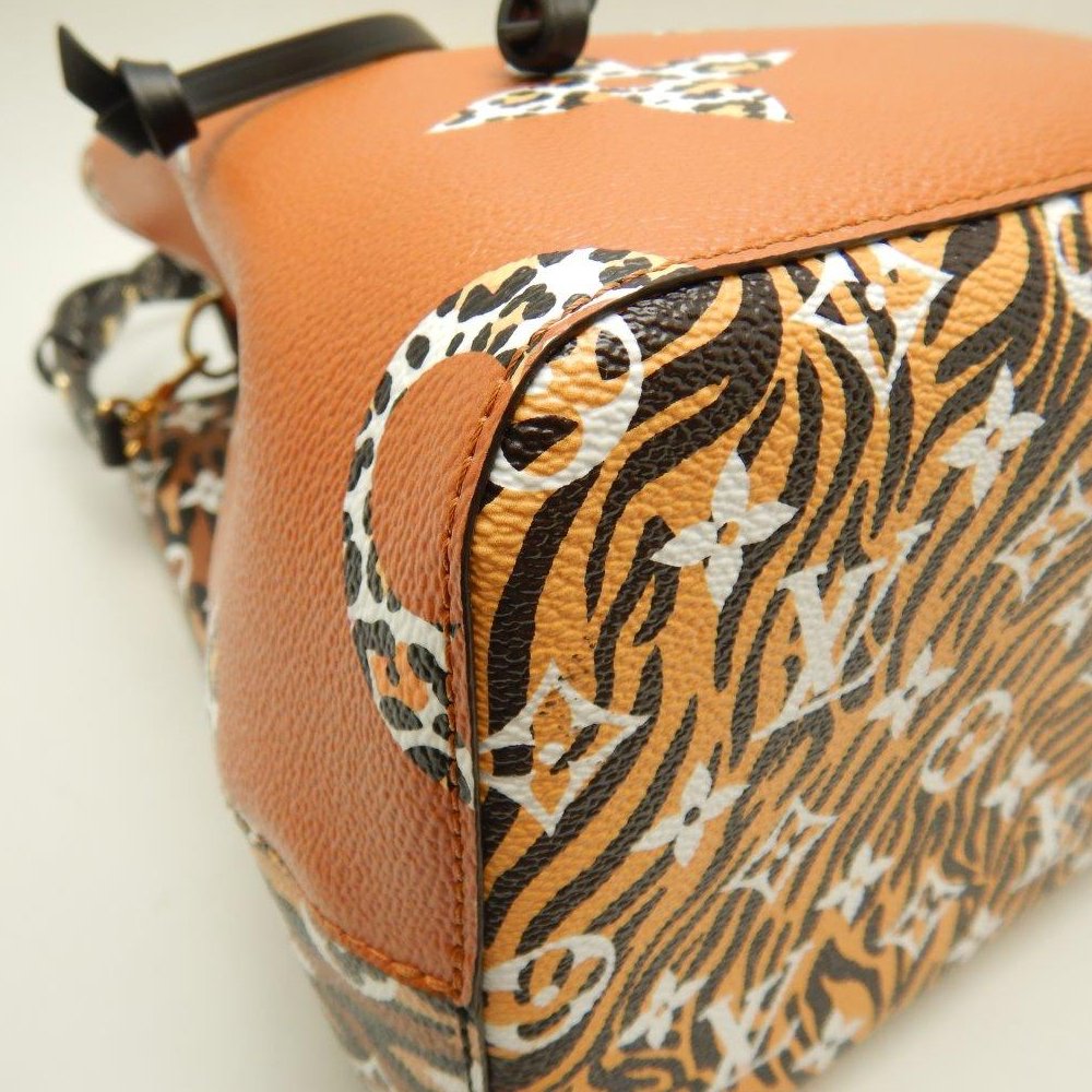 Louis Vuitton NeoNoe Monogram Jungle Shoulder Bag Orange