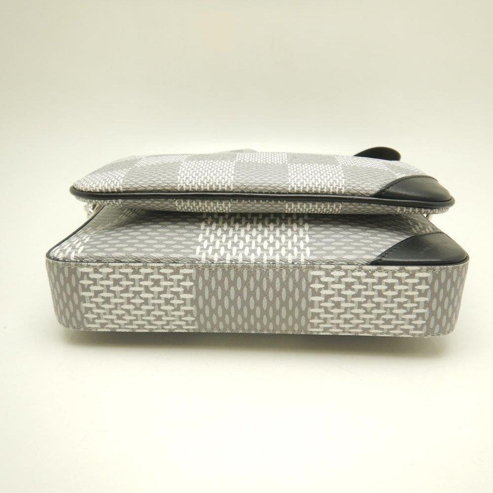 Louis Vuitton Damier Graphite 3D Trio Messenger Antarctica