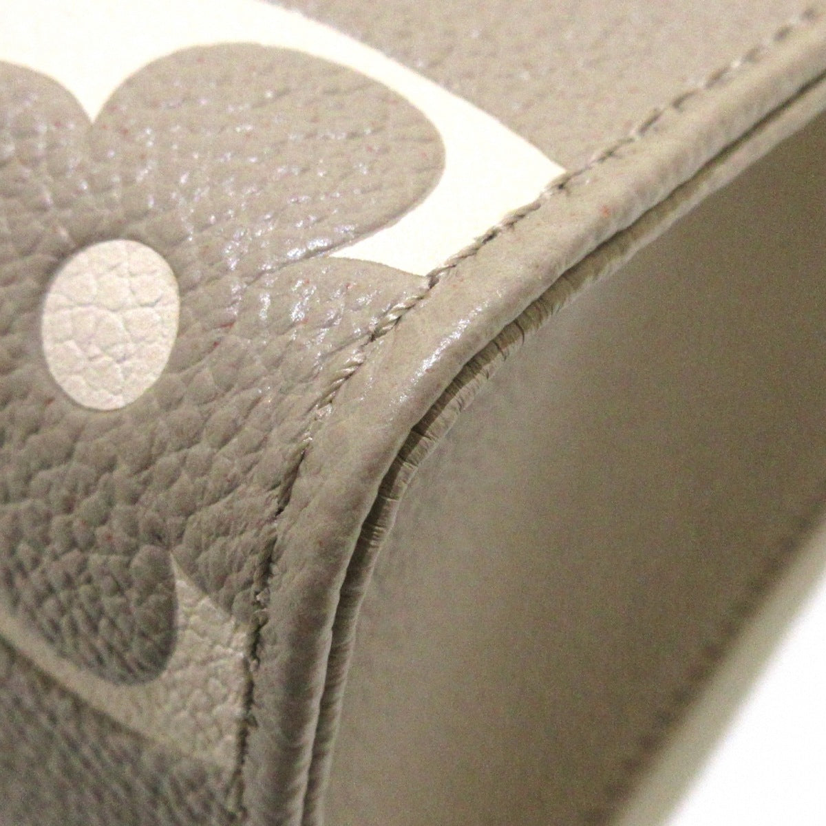 Louis Vuitton On The Go PM Handbag Tourtrail Creme Embossed