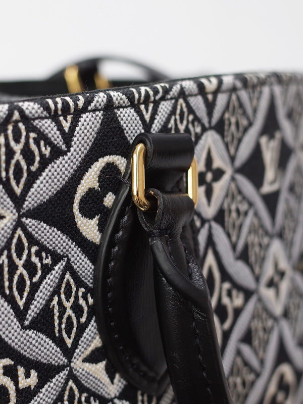 Louis Vuitton Monogram Jacquard On The Go GM 2way Bag
