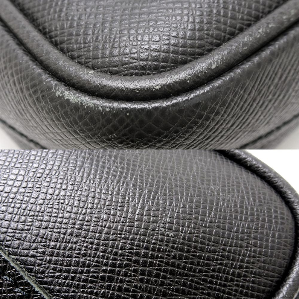 Louis Vuitton Taiga  Crossbody Shoulder Bag Ardoise Silver Hardware