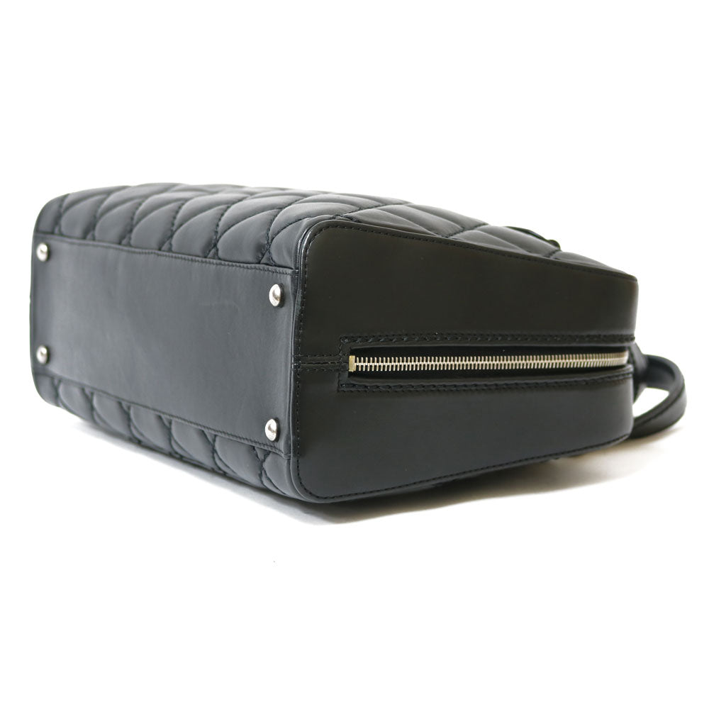 Chanel Weisse Handbag Black