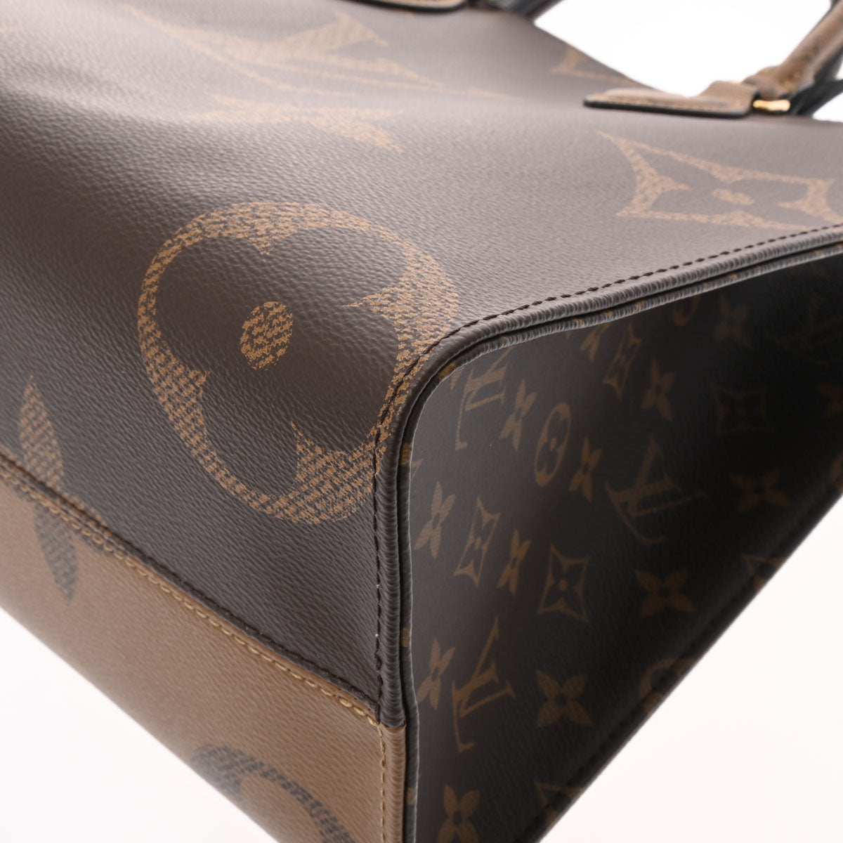 Louis Vuitton Monogram Reverse On The Go MM Brown