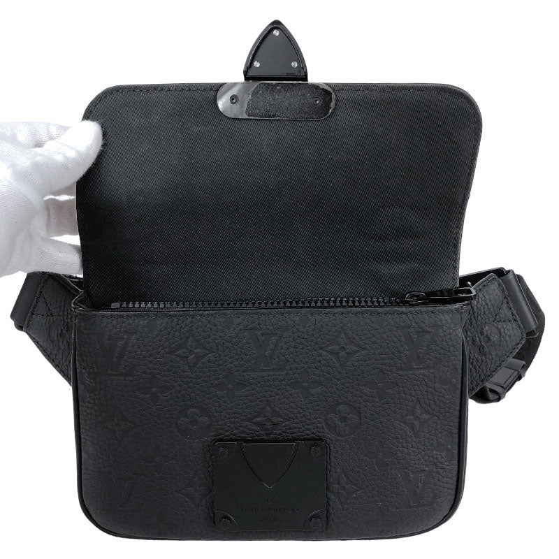 Louis Vuitton Messenger Noir Shoulder Bag