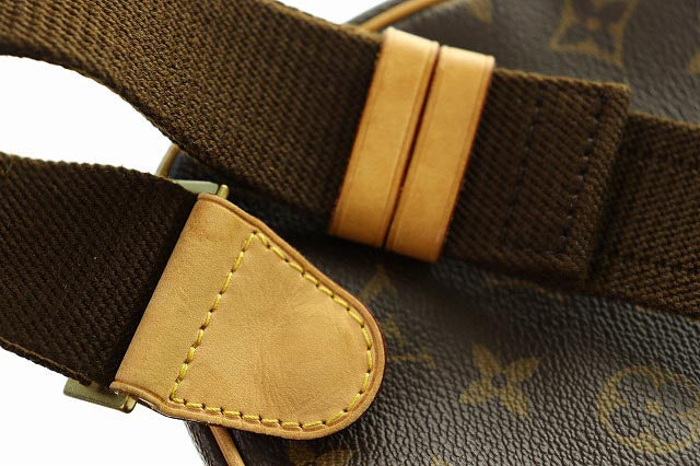 Louis Vuitton Monogram Pochette Body Bag Shoulder Bag