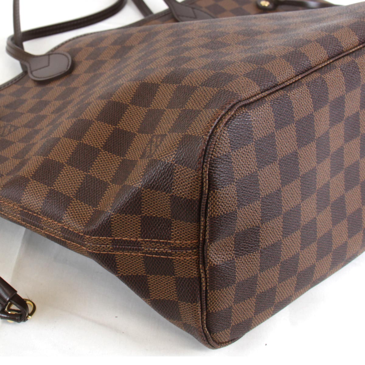 Louis Vuitton Neverfull MM Tote Bag Damier Canvas