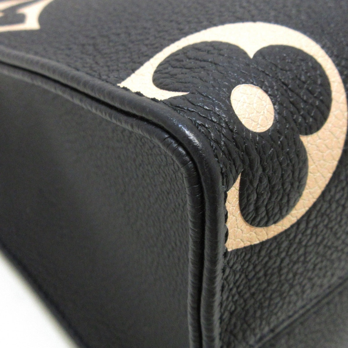 Louis Vuitton On The Go PM Tote Bag Black Beige Embossed Noir