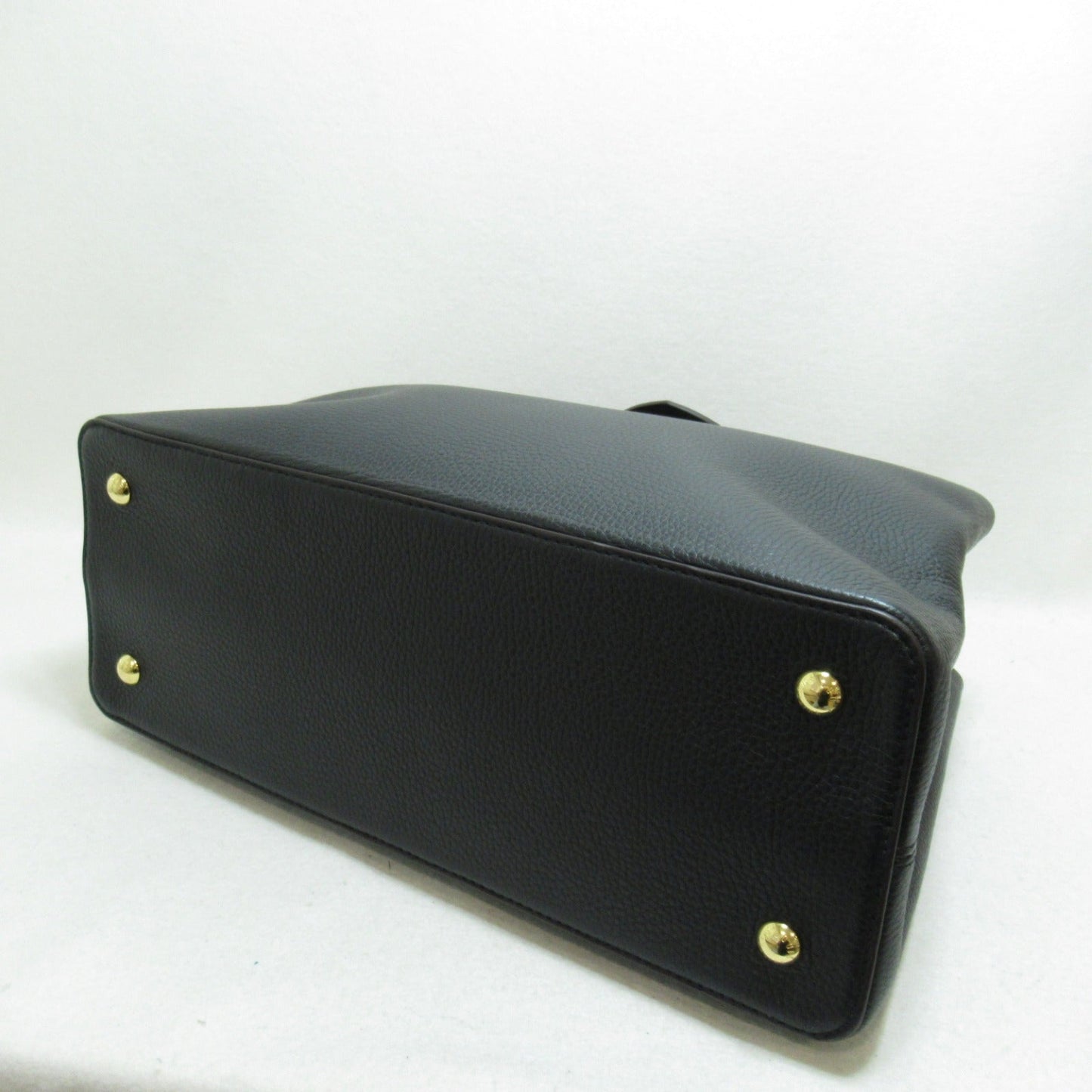 Louis Vuitton Capucines GM Taurillon Shoulder Bag Black