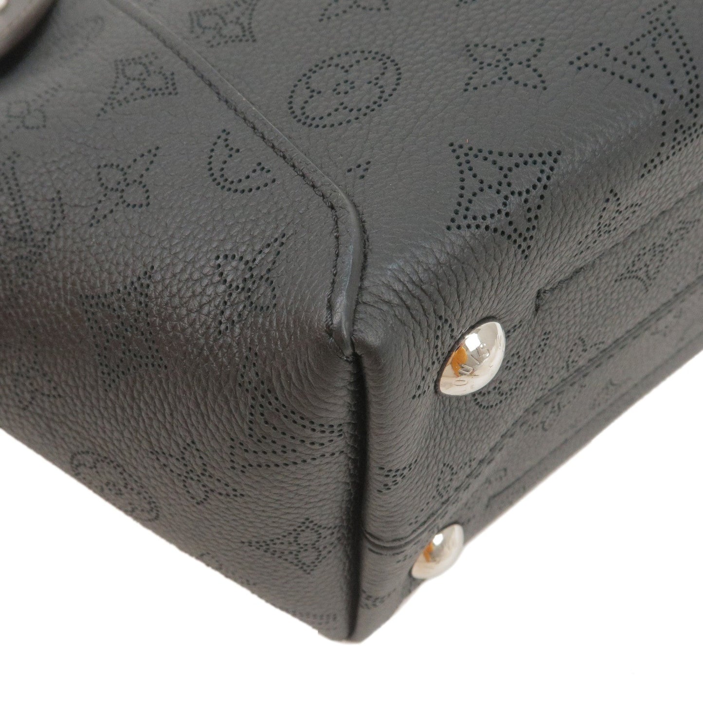Louis Vuitton Mahina Leather Hina PM Bag Shoulder Bag Noir