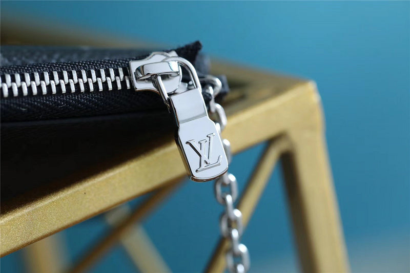 Fan Fashion Lu-Vi bags - 8996