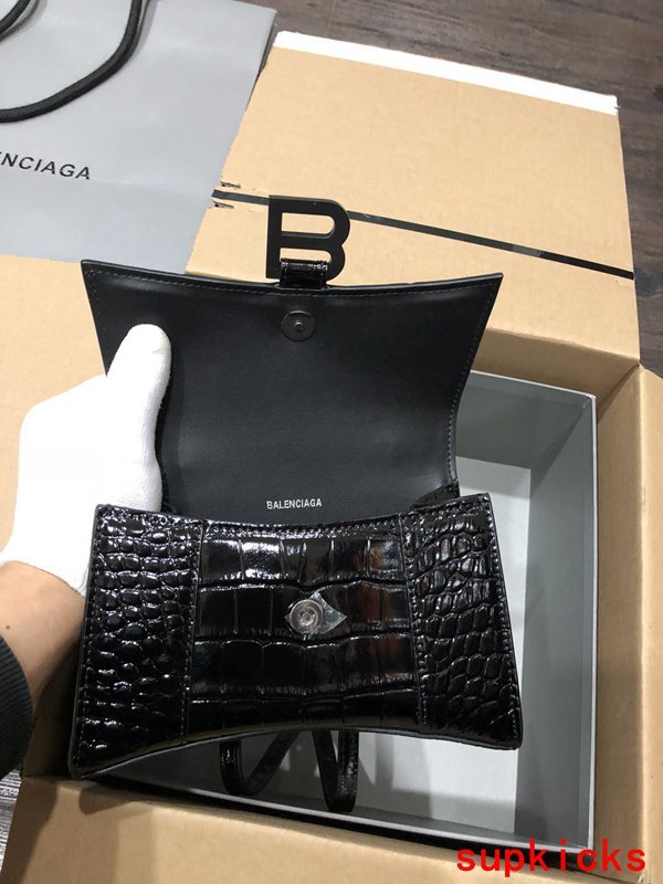 Amelia- BG Hourglass Bags - 194