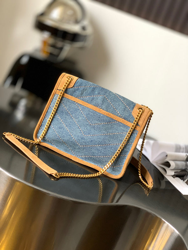 Amelia - YSL Bag - 4193