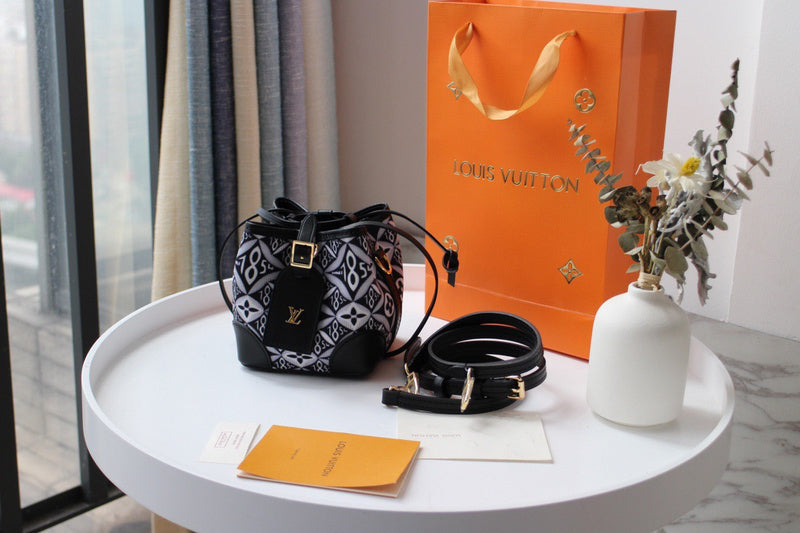 Amelia - LV Bags - 12999