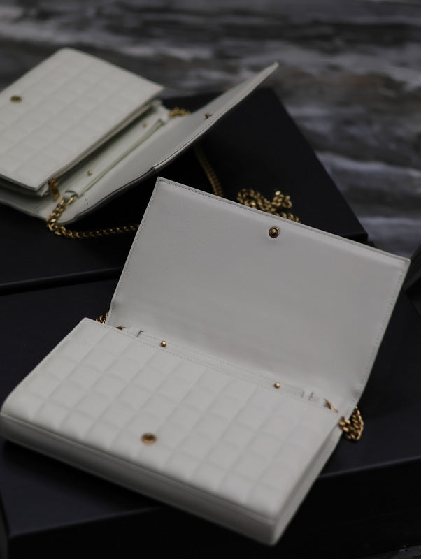 Amelia - YSL Bag - 1811