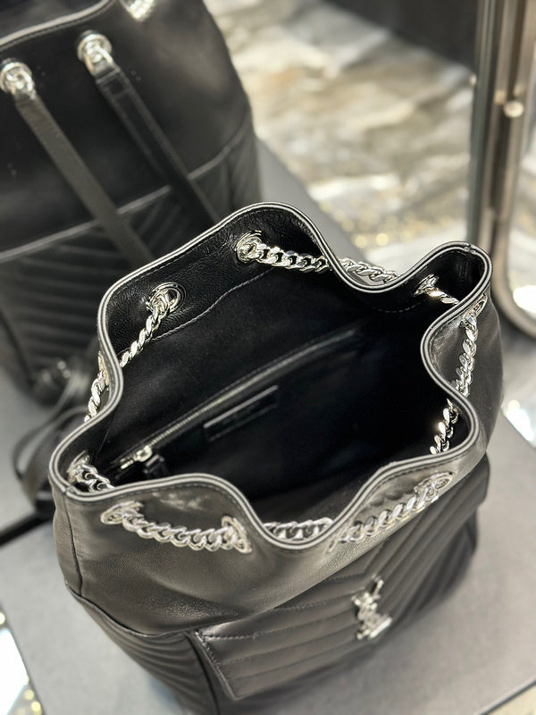 Amelia - YSL Bag - 3932