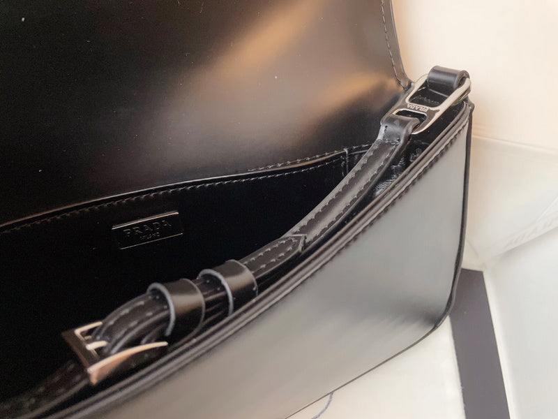 Amelia- PRDA  LUXURY BAGS - 580