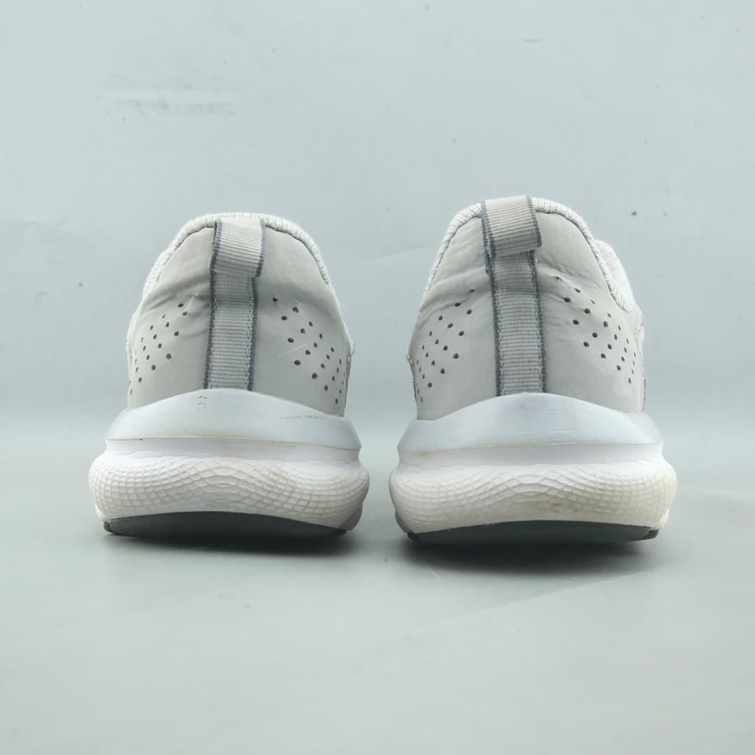 UNDER ARMOUR CHARGED ASSERT 9