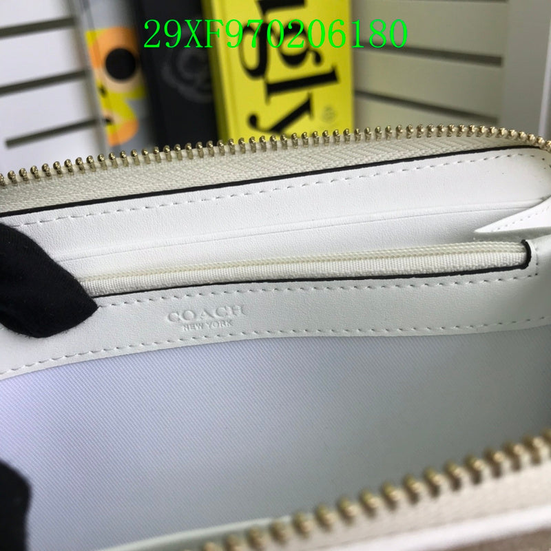 Amelia - CAH Wallet - 006