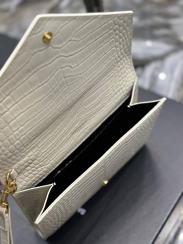 Amelia - YSL Bag - 3955