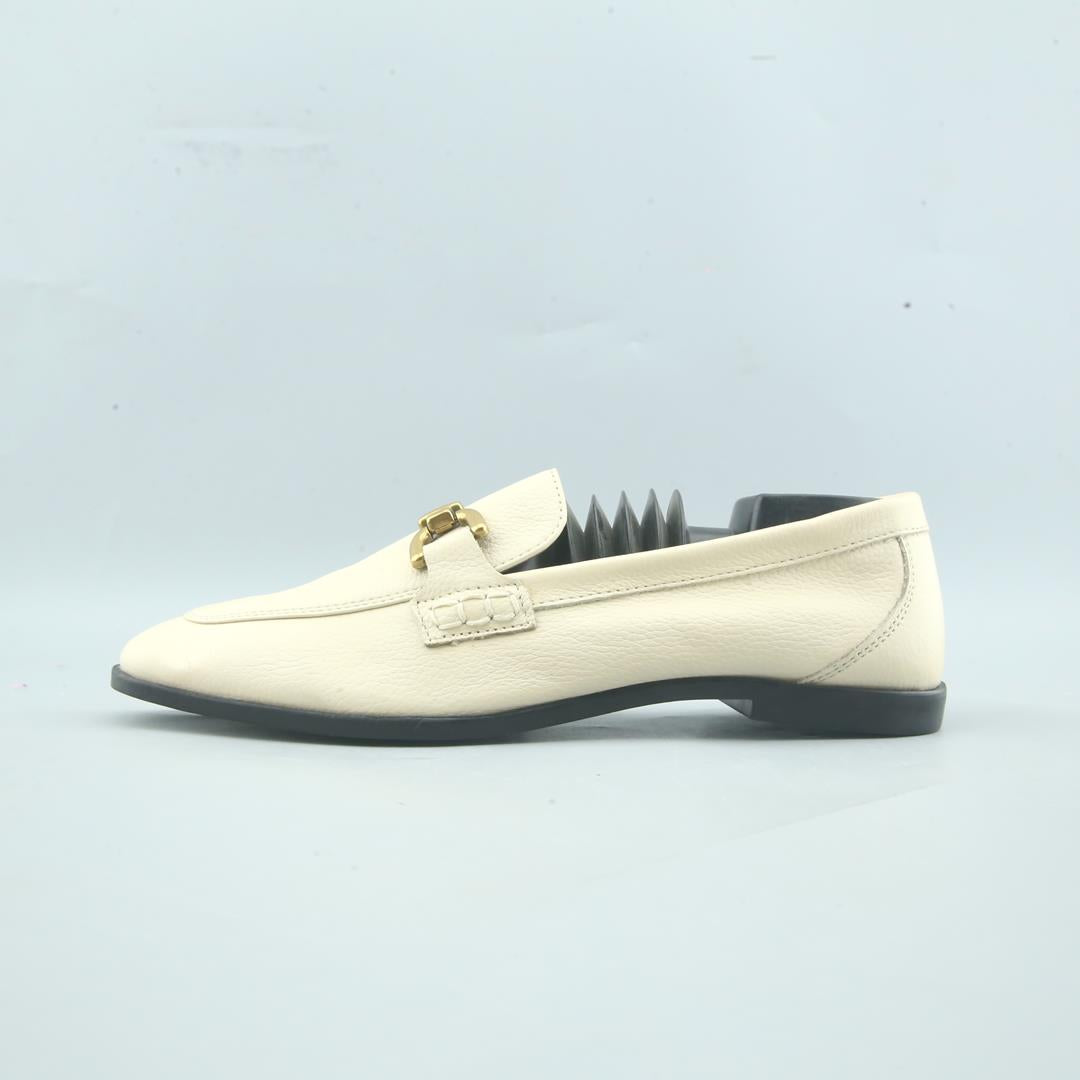 ZARA. .