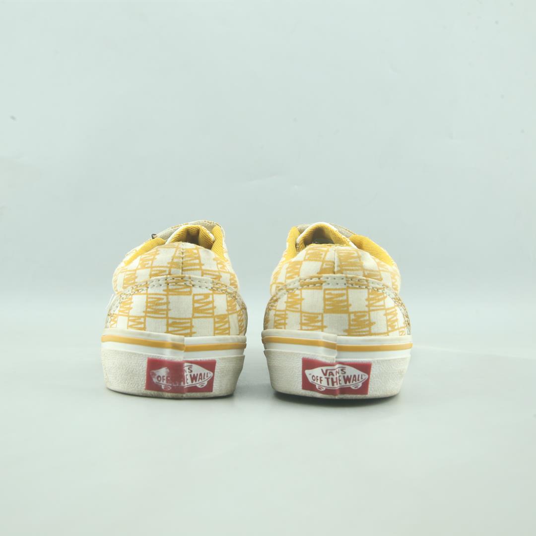 VANS AUTHENTIC