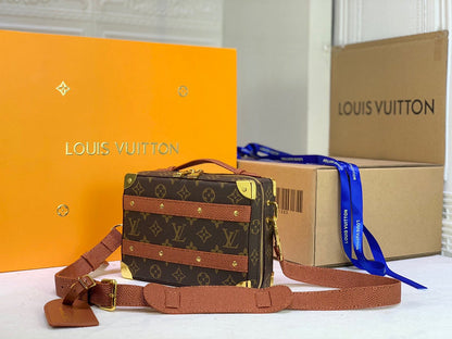 Fan Fashion Lu-Vi bags - 17496