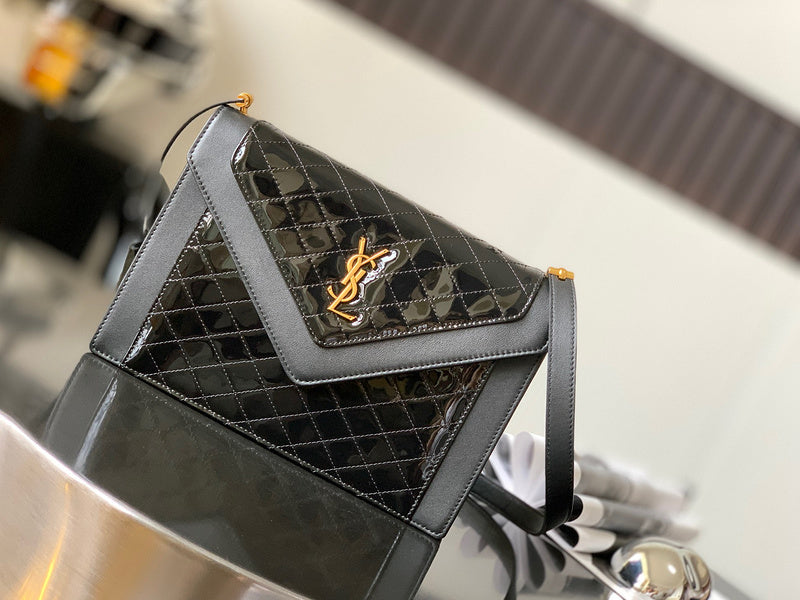 Amelia - YSL Bag - 3760